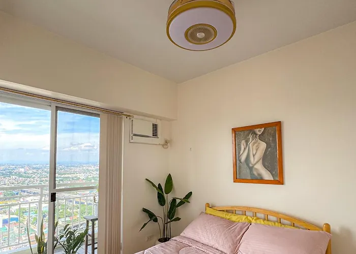 Spacious 1br With Sunset View At The Celandine *